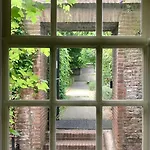 Unique Tranquil Spot With Garden, Centre Den Bosch * דן בוש