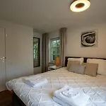 Unique Tranquil Spot With Garden, Centre Den Bosch בית נופש דן בוש