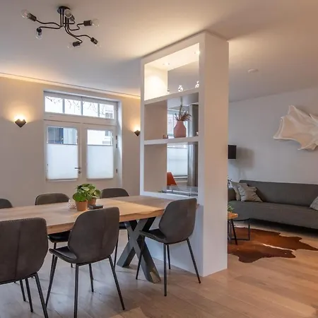 Holiday home Unique Tranquil Spot With Garden, Centre Den Bosch *