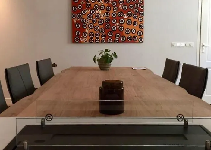 Unique Tranquil Spot With Garden, Centre Den Bosch * دين بوس