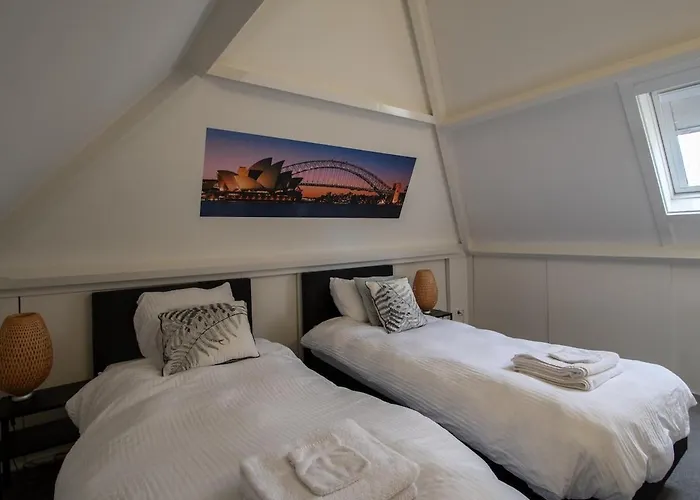 Unique Tranquil Spot With Garden, Centre Den Bosch Holiday home *