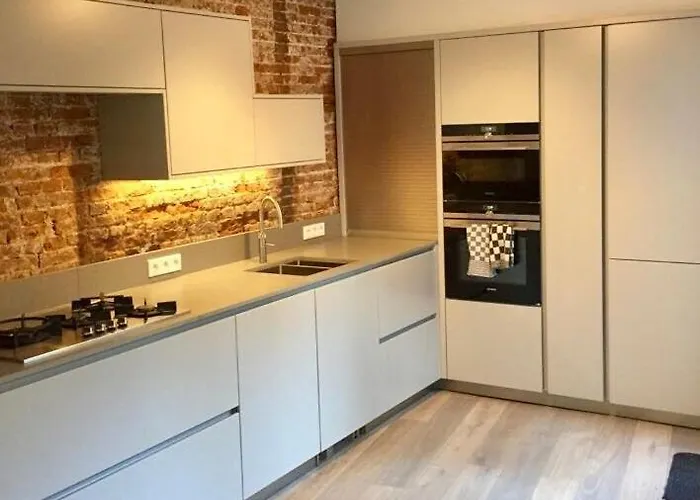 Unique Tranquil Spot With Garden, Centre Den Bosch Holiday home *