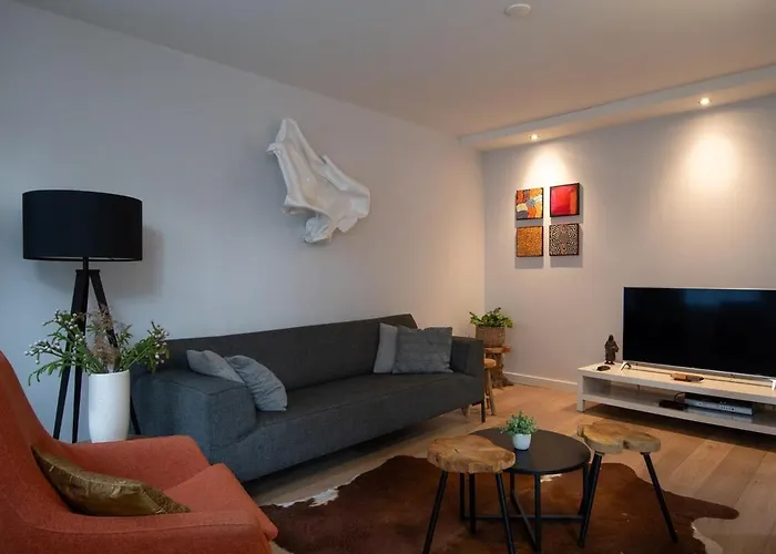 Holiday home Unique Tranquil Spot With Garden, Centre Den Bosch 's-Hertogenbosch (Den Bosch)