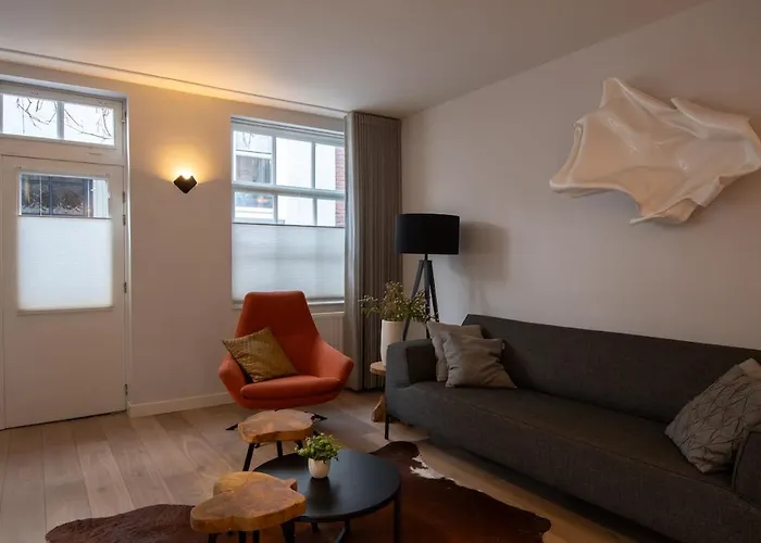 Unique Tranquil Spot With Garden, Centre Den Bosch Holiday home