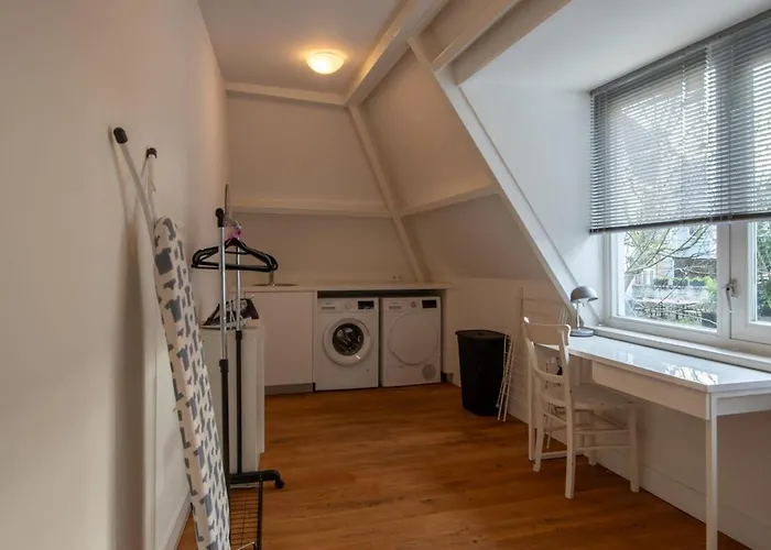 Unique Tranquil Spot With Garden, Centre Den Bosch Holiday home 's-Hertogenbosch (Den Bosch)