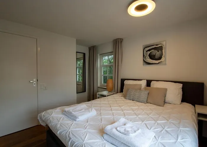 Unique Tranquil Spot With Garden, Centre Den Bosch Holiday home 's-Hertogenbosch (Den Bosch)