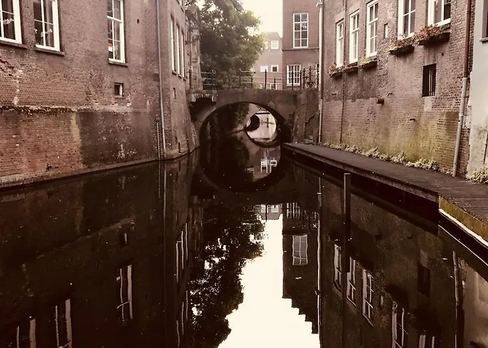 Unique Tranquil Spot With Garden, Centre Den Bosch * 's-Hertogenbosch (Den Bosch)
