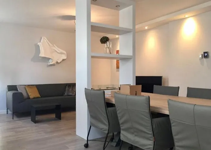 Unique Tranquil Spot With Garden, Centre Den Bosch Holiday home 's-Hertogenbosch (Den Bosch)